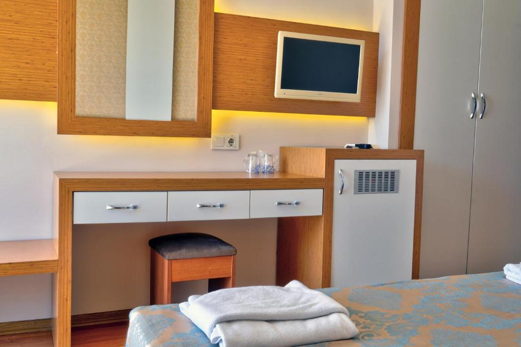 Blue Fish Hotel All Inclusive — Hotel rooms in Konakli