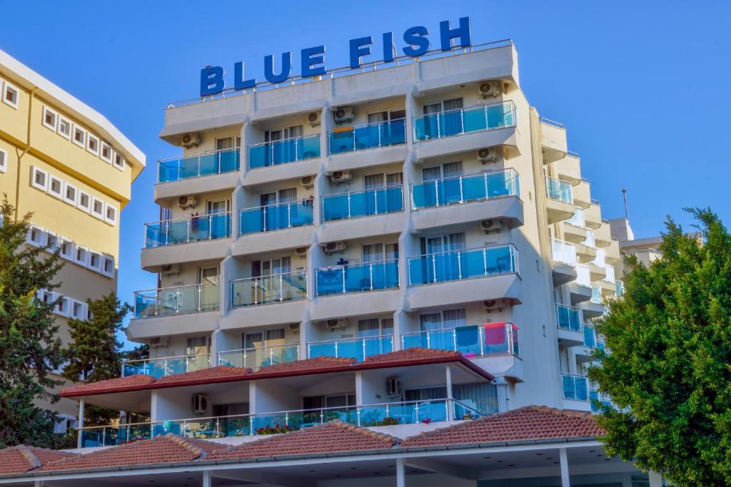 Blue Fish Hotel All Inclusive — Hotel building in Konakli