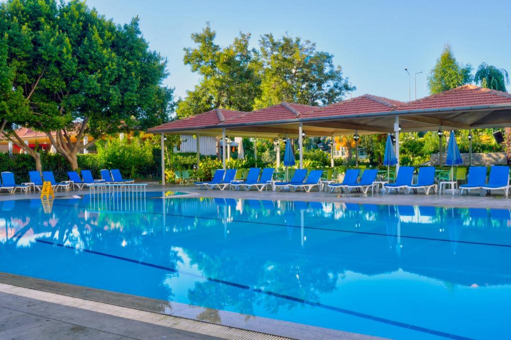 Blue Fish Hotel All Inclusive — Swimming pool in Konakli