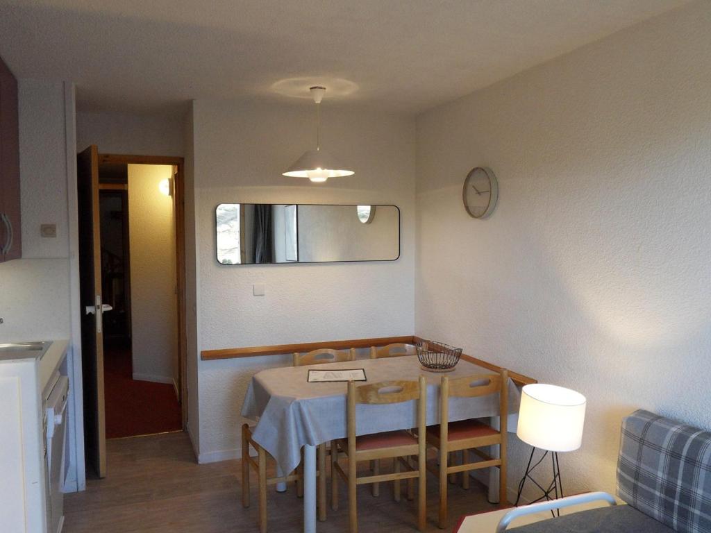 Appartement cosy au pied des pistes avec balcon et parking - FR-1-181-2040 - 5