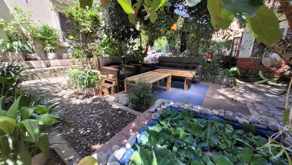 Laughing Buddha Guest House & Villa photo