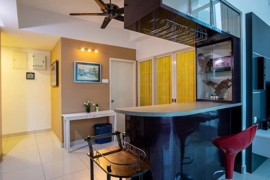 2Bedrooms Maritime Luxury Seaview Suite 2-10pax — Hotel in Penang