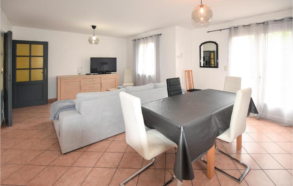Amazing Home In Avignon - 3
