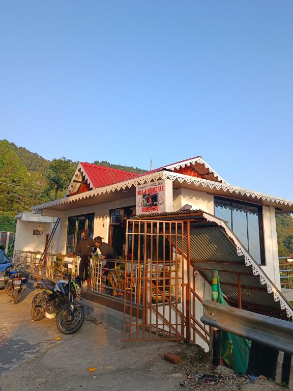 Hill&amp;High Cafe&amp; Homestay — Hotel in Kurseong