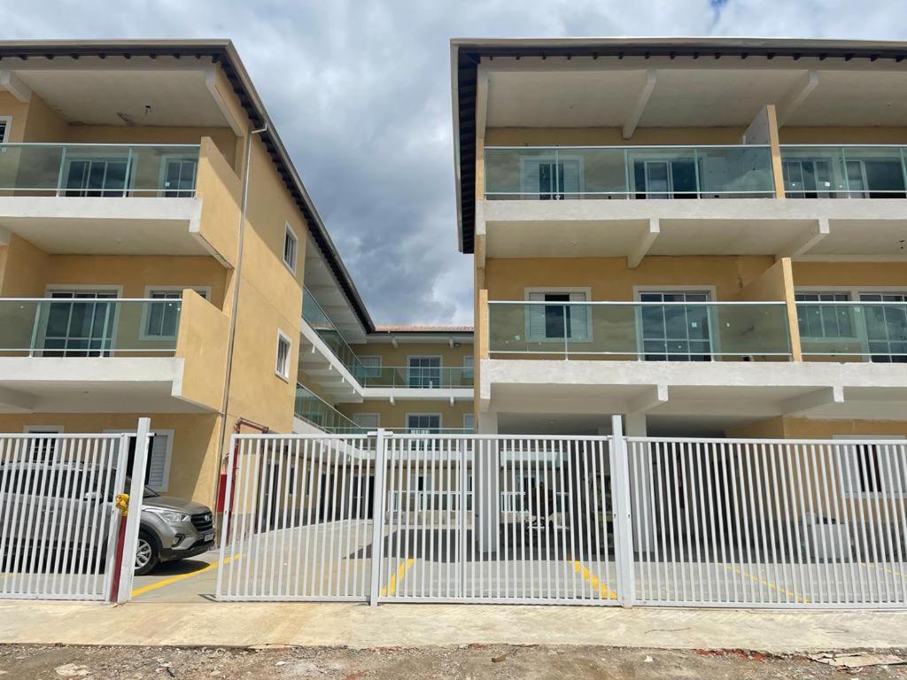 Aparts Lesther, Ubatuba