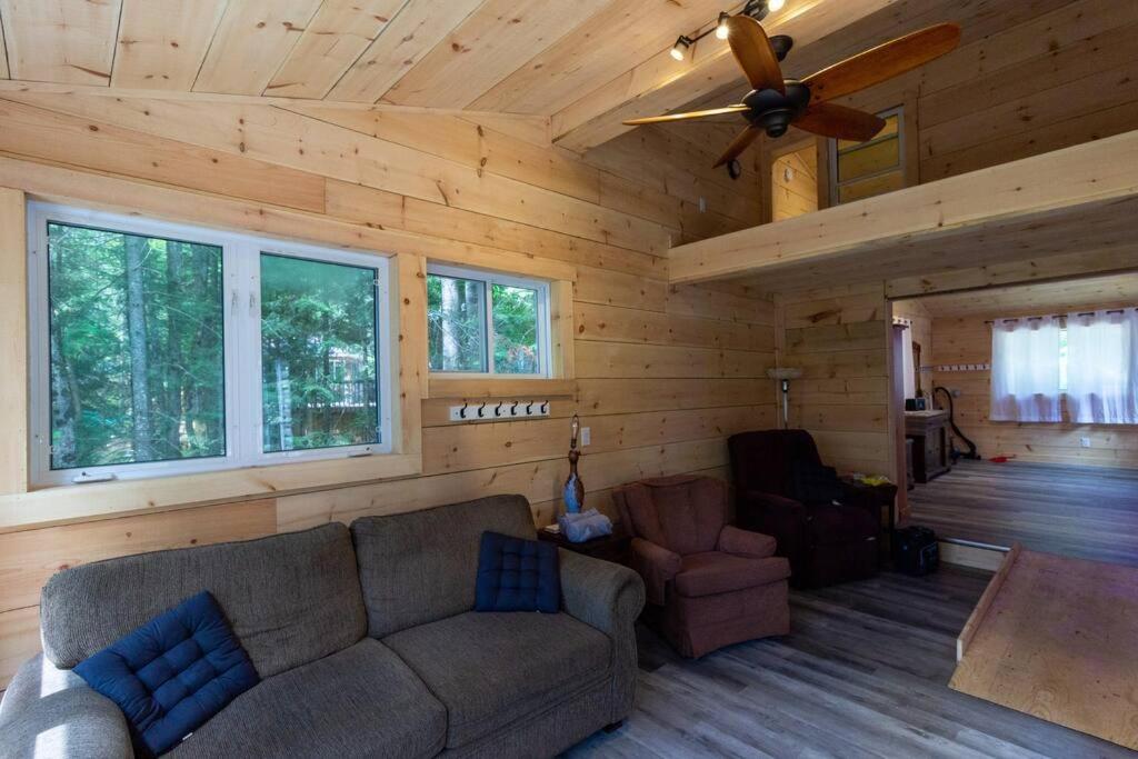 Photo 5 of Cozy Accessible Waterfront Cottage On Healey Lake