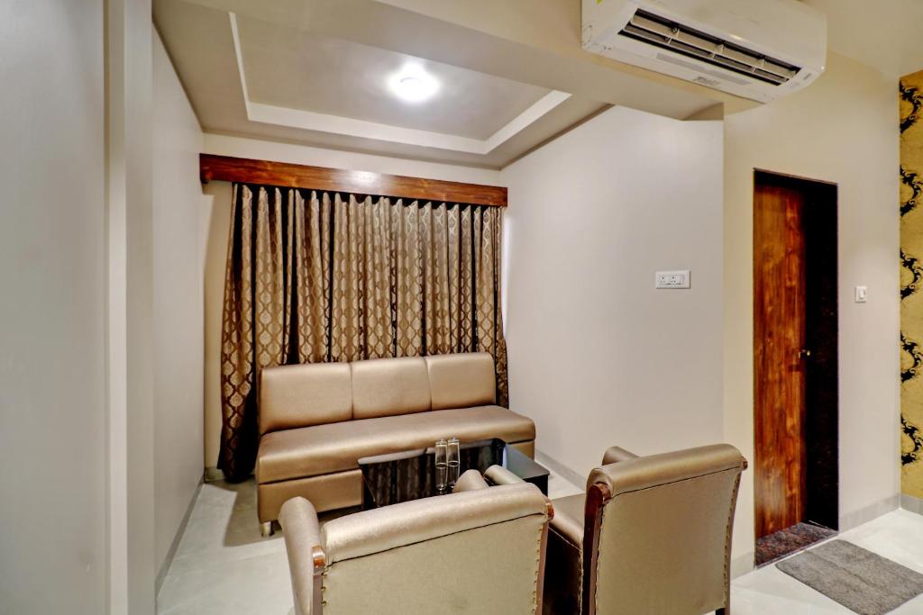 Hotel Apratim photo