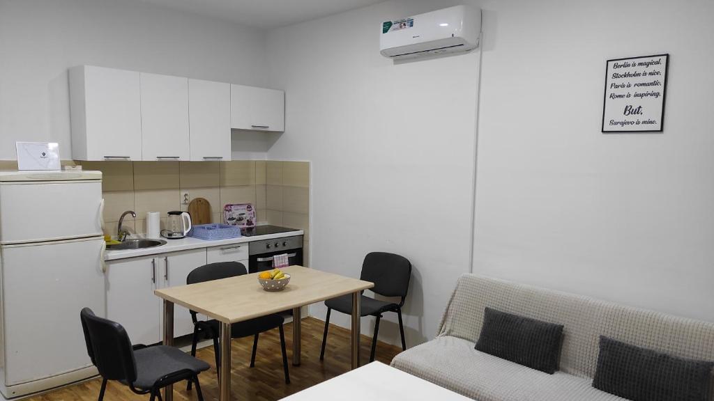 Apartment Mejtas - Center of Sarajevo - 4