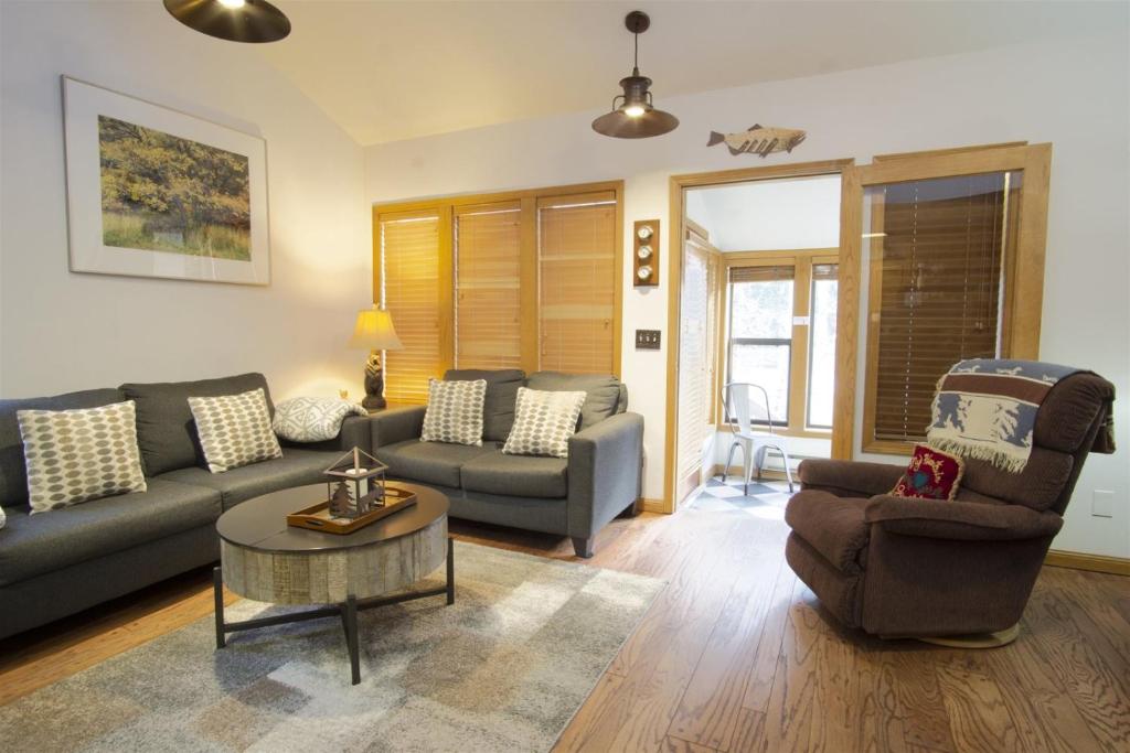 Aspen Meadows 9