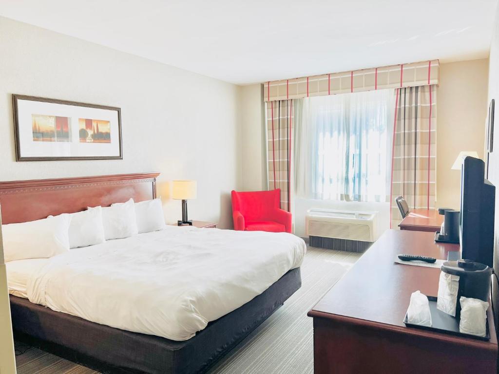 Country Inn & Suites by Radisson, Emporia, VA photo