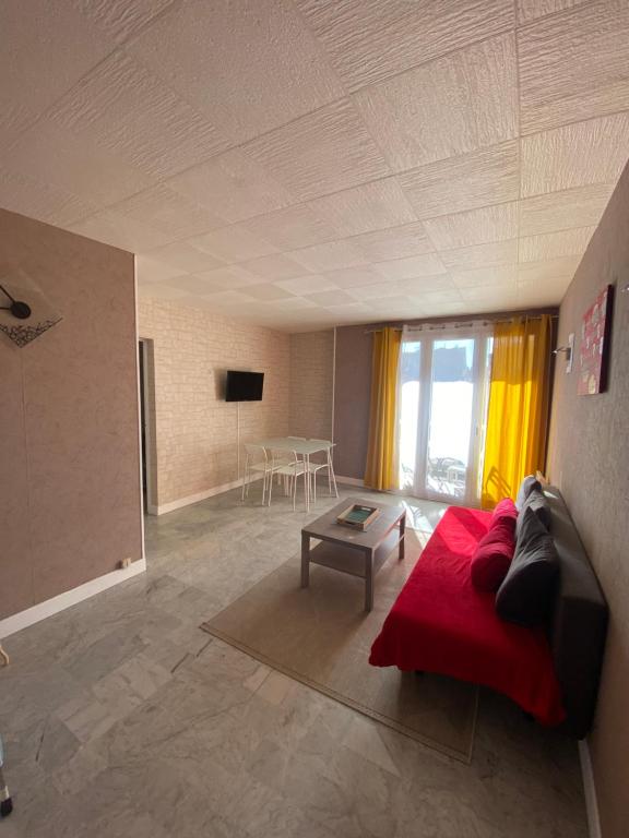 Le 35 Liberté-Spacieux appartement avec balcon et local vélos-Centre Commercial Polygone Béziers - 1