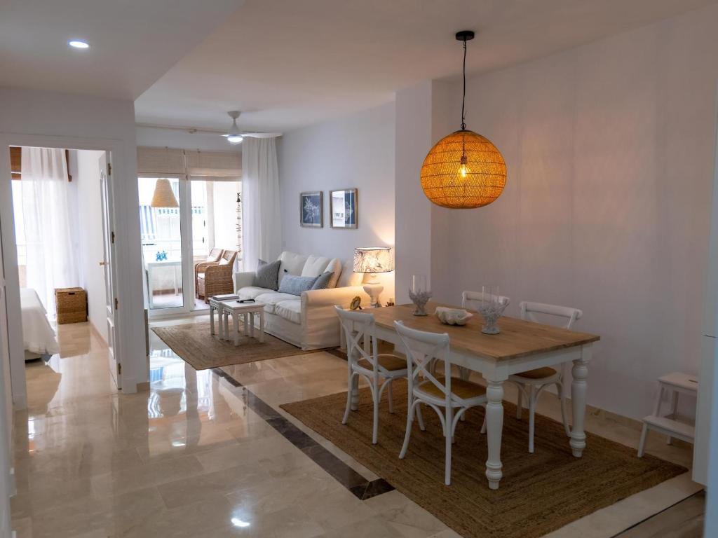 Suitur Milenium apartamento Marbella playa Venus - 1