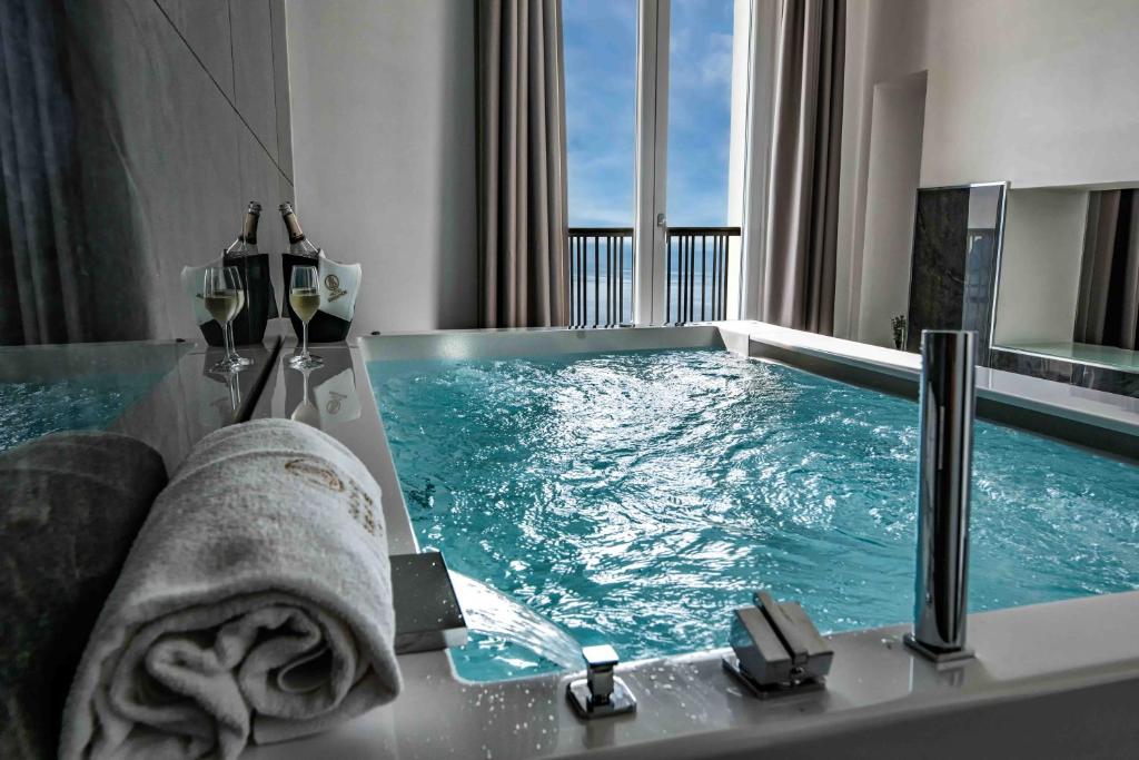 GRAND HOTEL SERAPIDE photo