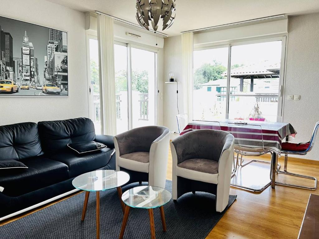 Confortable T2 à Cambo-Les-Bains avec Terrasse et Parking - 3