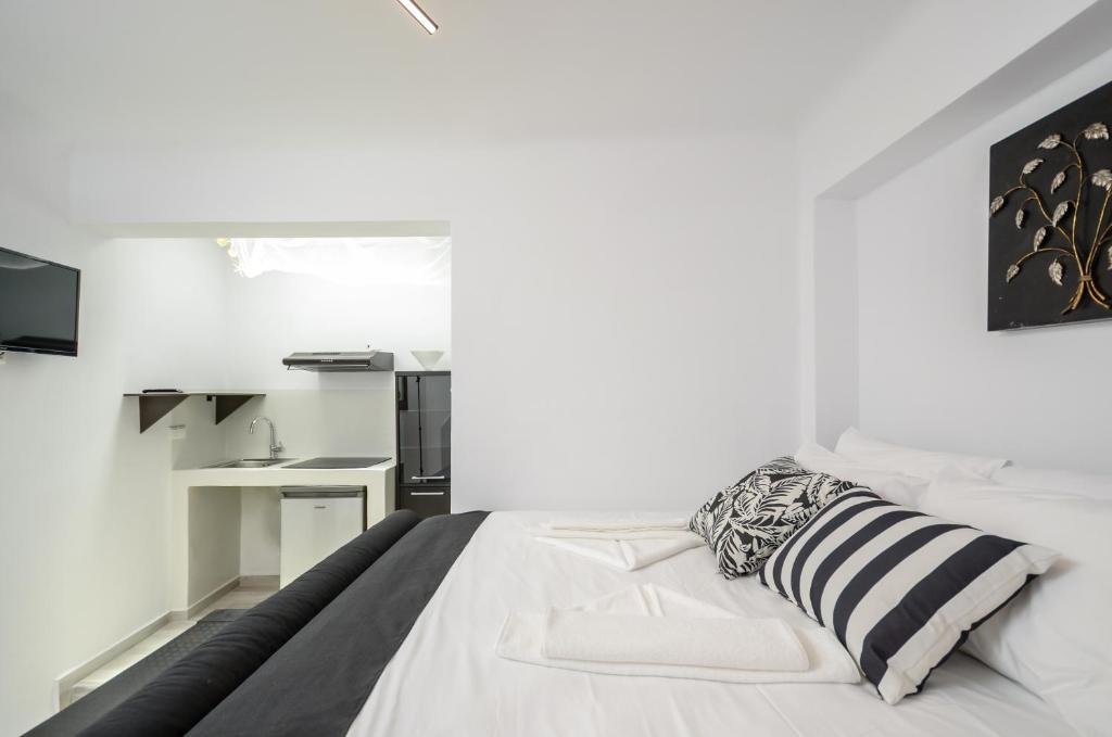 Naxos Center Houses photo