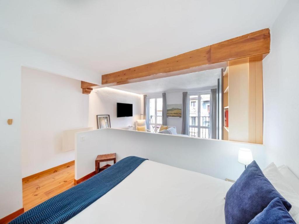 Apartamento Mercaderes — Hotel in Pamplona