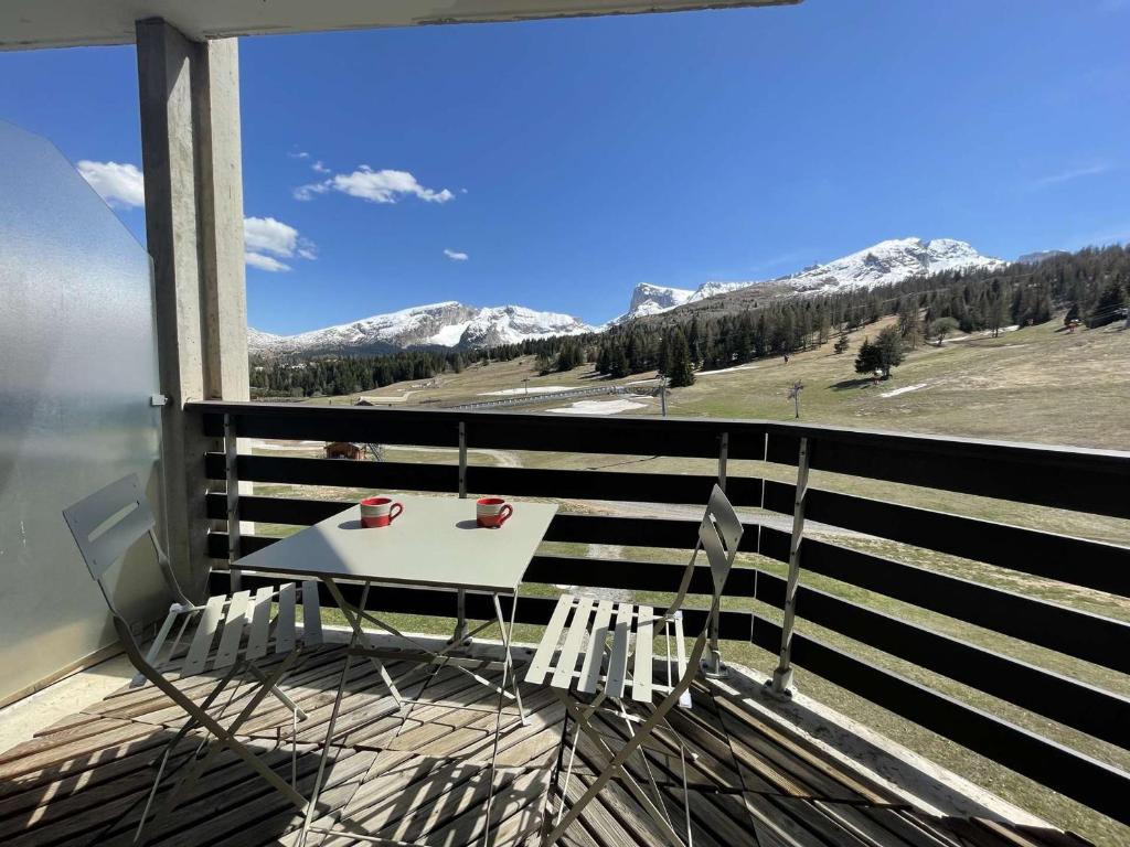 Charmant 2 pièces cabine, balcon, parking, navette, wifi gratuit, proche commerces et pistes, 4 pers - FR-1-525-242 - 2