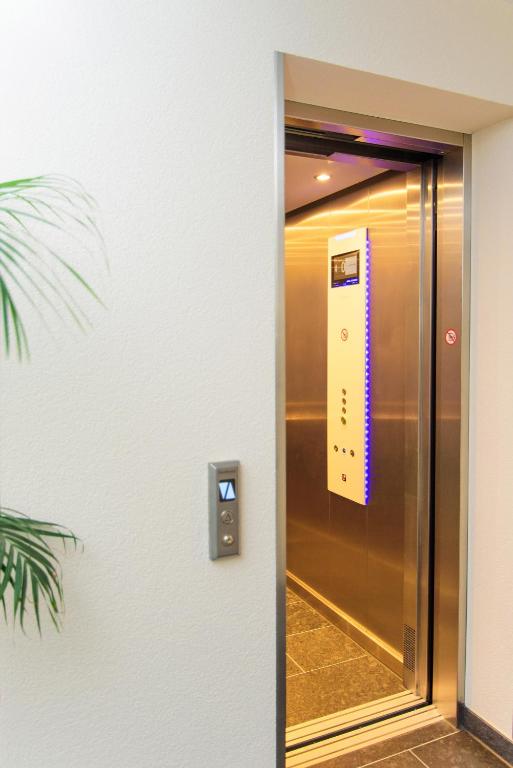 Hotel TwentyFour Living photo