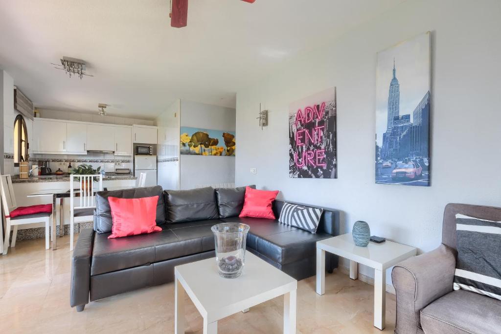 Beautiful Torreoceano 92, pool, beach Access - 3
