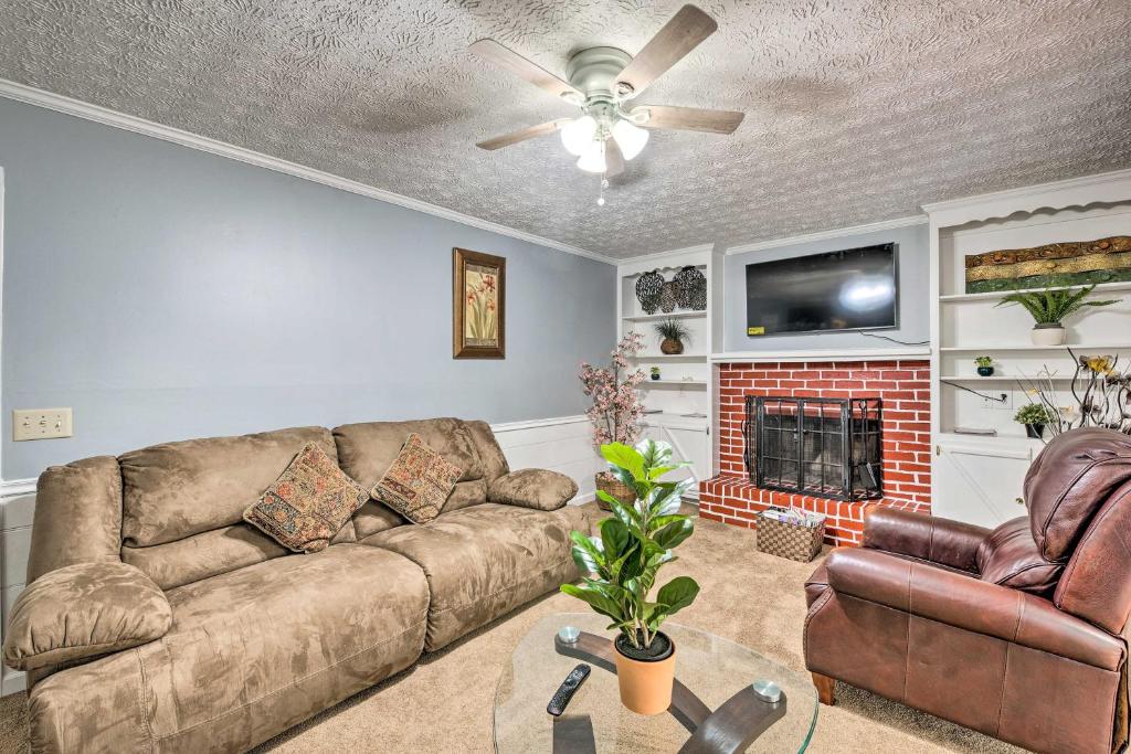 Charming Marietta Home about 7 Mi to Downtown!