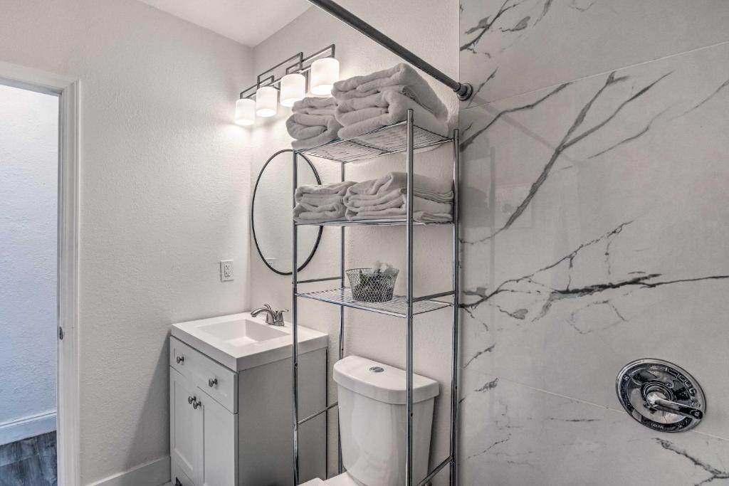 Ideally Located Miami Retreat 6 Mi to Beach! photo