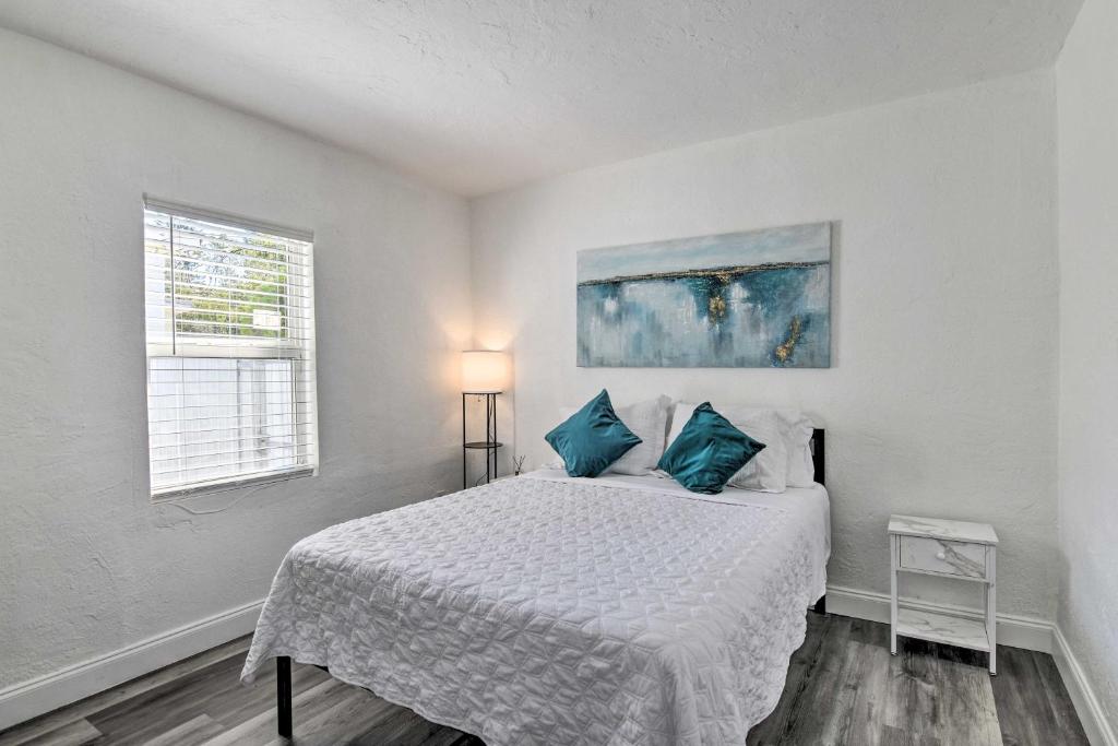 Ideally Located Miami Retreat 6 Mi to Beach! photo