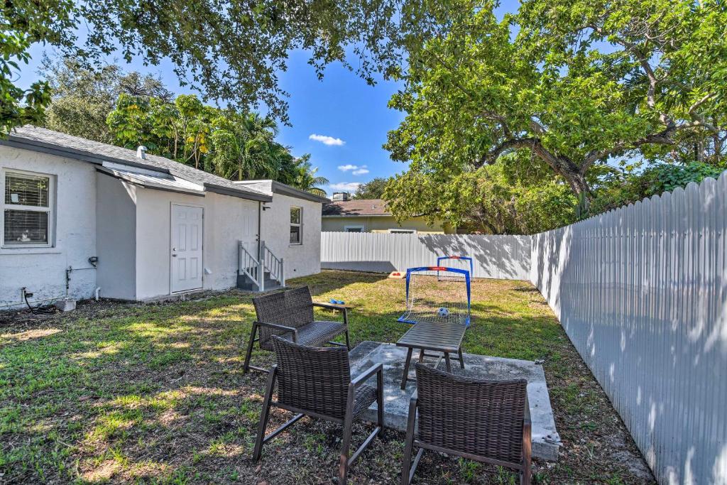 Ideally Located Miami Retreat 6 Mi to Beach! photo
