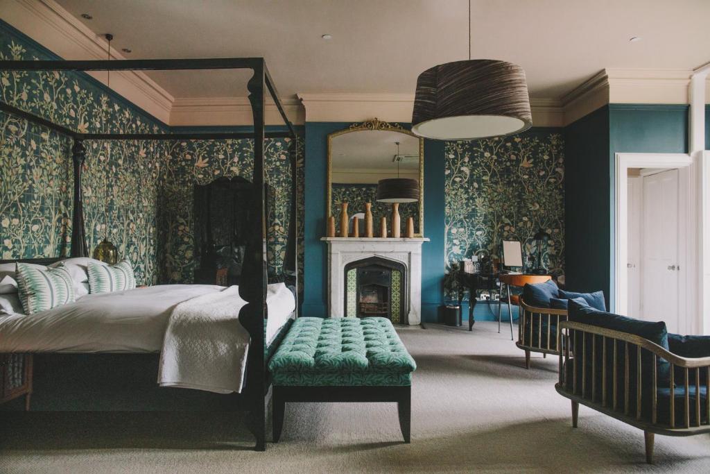 King Room with Garden View