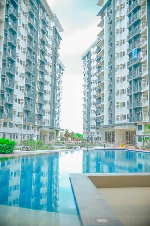 Lovely Staycation rm619 2BR CONDO with pool Manila SMDC Vines, Quezon City, Nova — Hotel in Manila