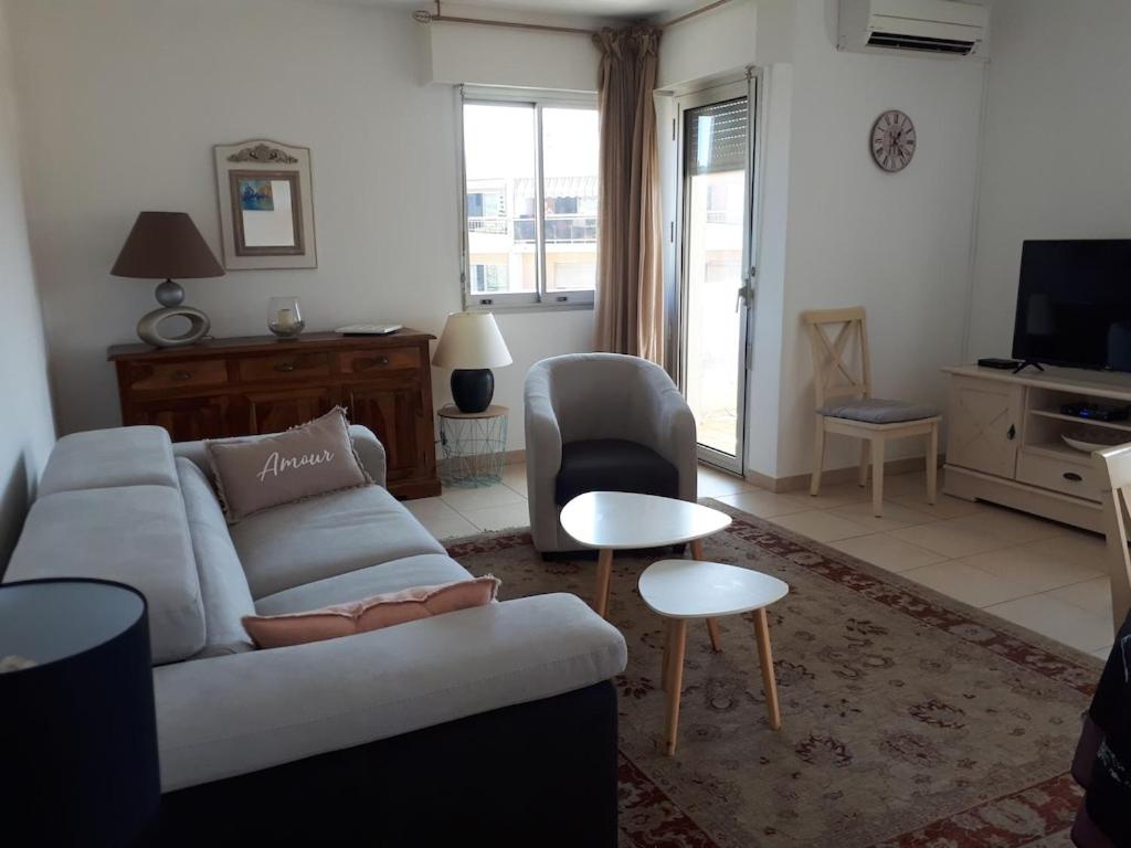 Appartement spacieux et calme classé 4 etoiles, à 300m de la mer - 2