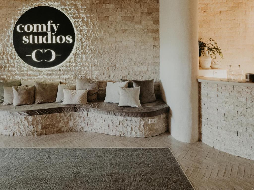 Comfy Studios