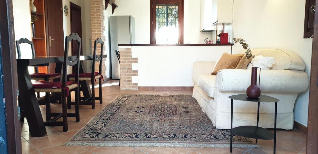 Charming country house by Anthea Homes, Casale sul Sile