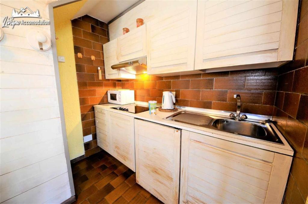 Baite Costaccia App 4 by Livigno Accomodation - 3