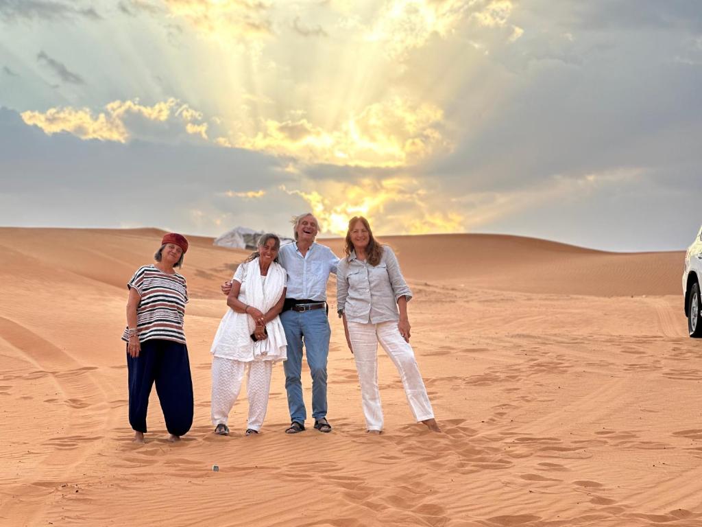 Arab desert camp photo