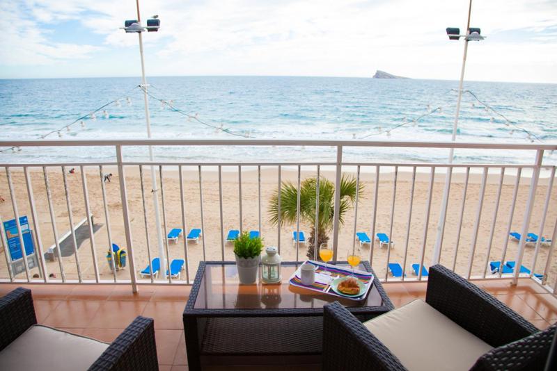SEAFRONT UNBEATABLE LOCATION a, Benidorm