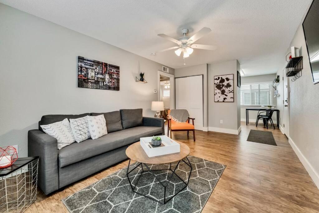 The Eastside Flat Arboretum Tickets Included, Dallas