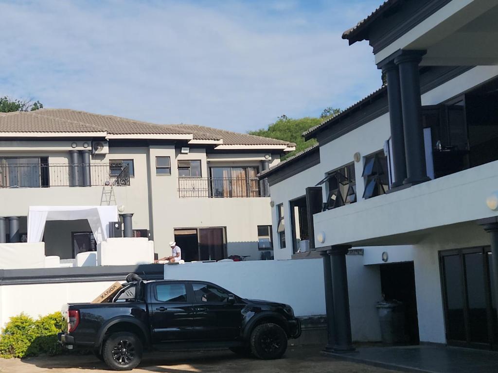 Bryanston Drive Elegant Guesthouse &amp; Boardroom Facilities — Hotel in Johannesburg