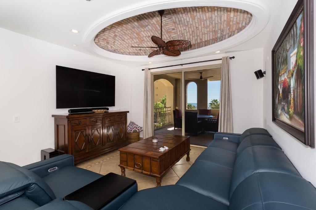 Bella Sirena Beauty 201-C - Stunning Views & Beachfront Bliss - 3
