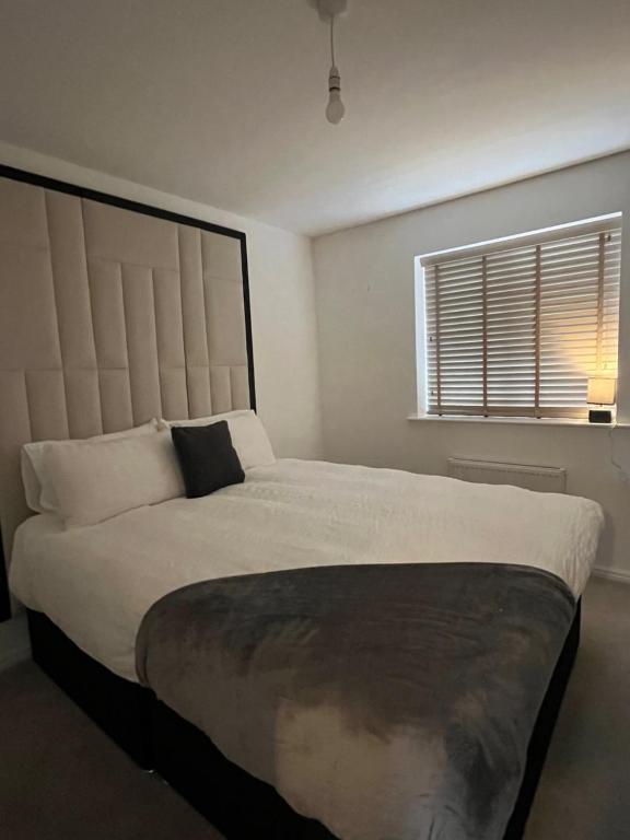 Hawk House - Furnished Accommodation