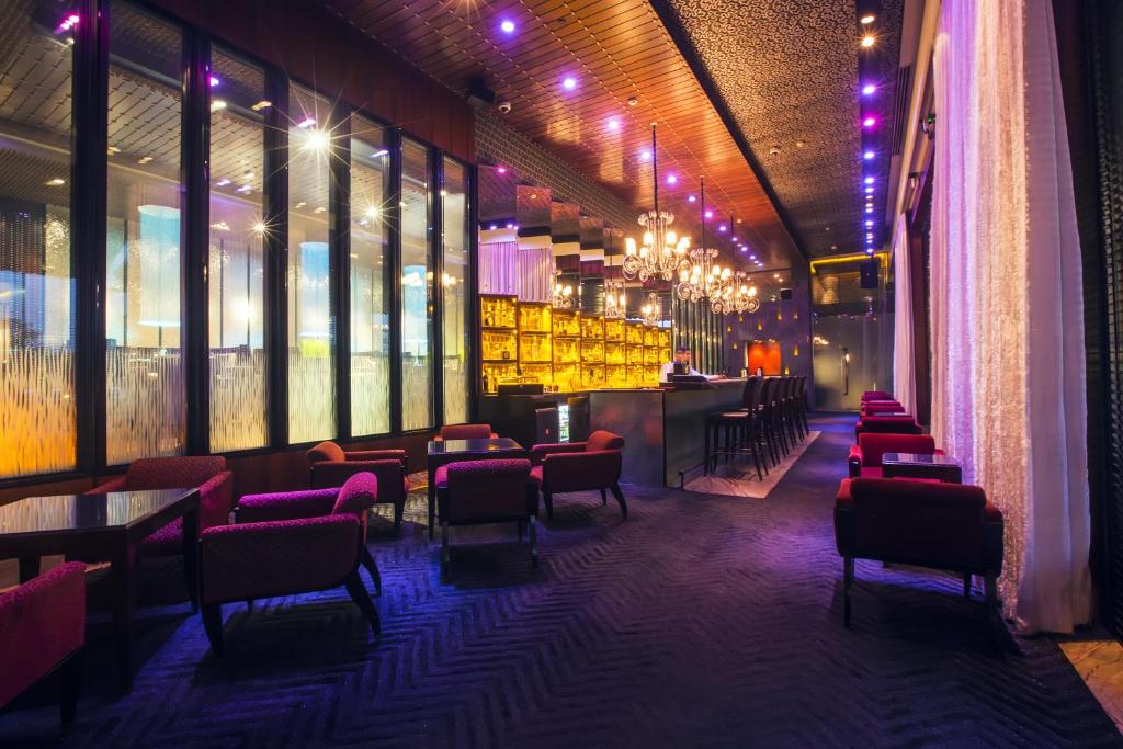 Bar/lounge