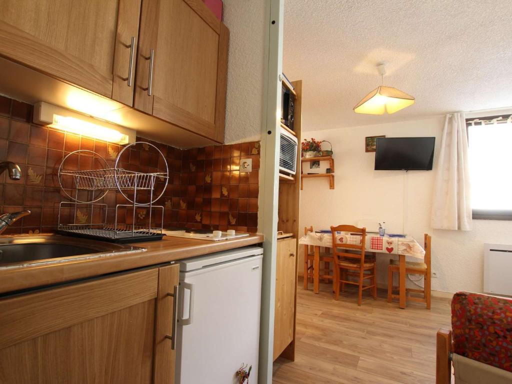Studio cosy à Saint-Chaffrey - 3 couchages, équipé, proche pistes ski, WiFi en option - 4