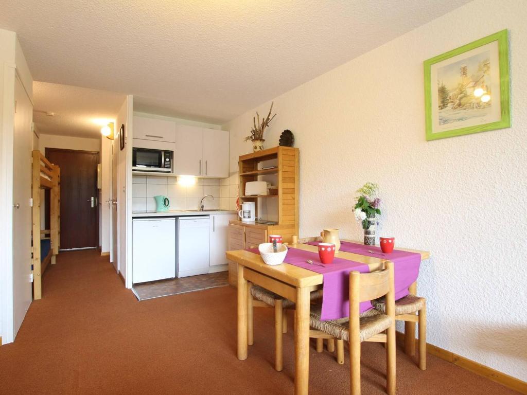 Studio coin montagne 4 pers avec balcon, piscine, à 50m du télécabine - La Salle les Alpes - FR-1-330F-91 - 1