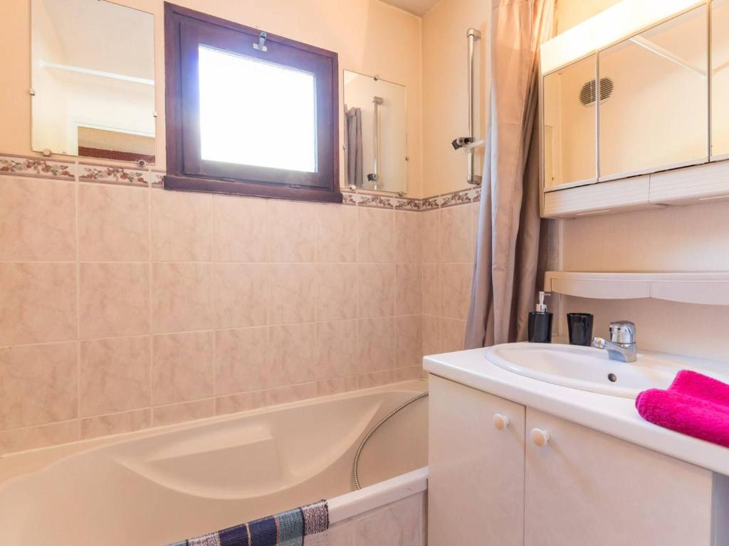 Studio avec coin montagne - 4 pers, à 100m des télécabines, piscine, parking, casier à ski - 3