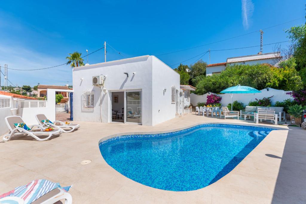 Villa Ametler - PlusHolidays - 4