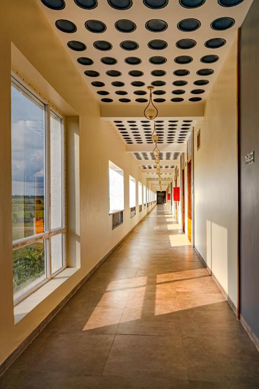 Hotel SRM Grandeurs photo