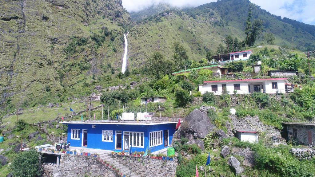 Green Mountain Homestay - Birthi Falls near Munsyari — Hotel in Munsyari