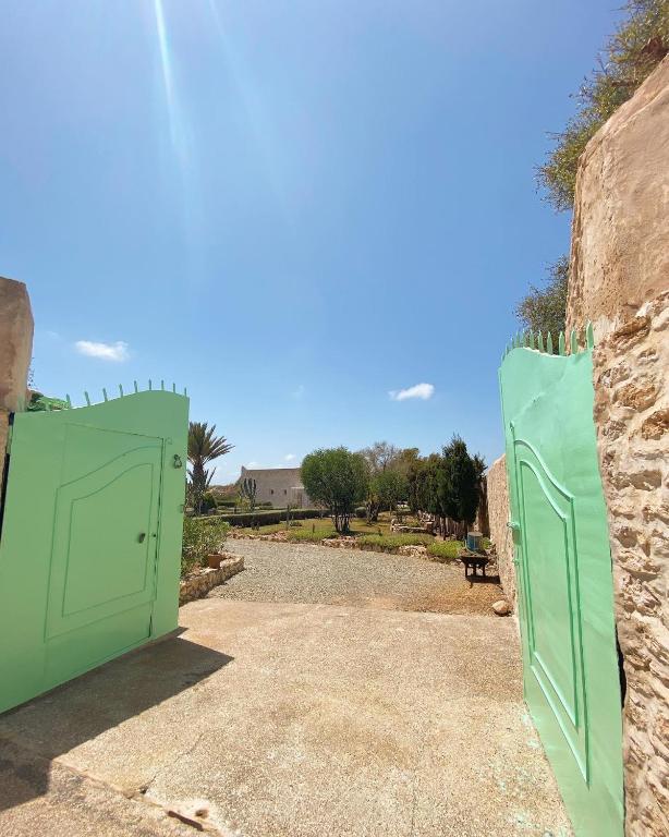 Maison Mimosa, lovely 3 bedroom villa with a Large pool, As-Sawíra