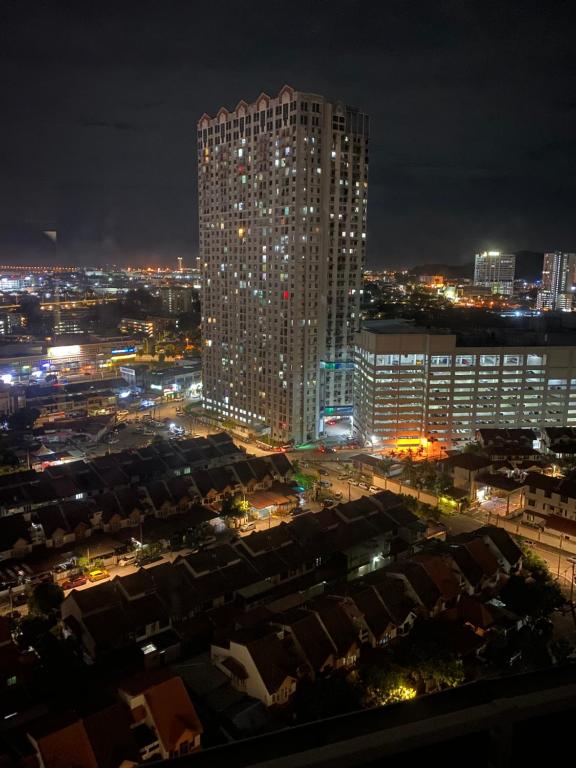 6PAX 1 BEDROOM near USM SPICE ARENA PANTAI SPECIALIST AIRPORT photo