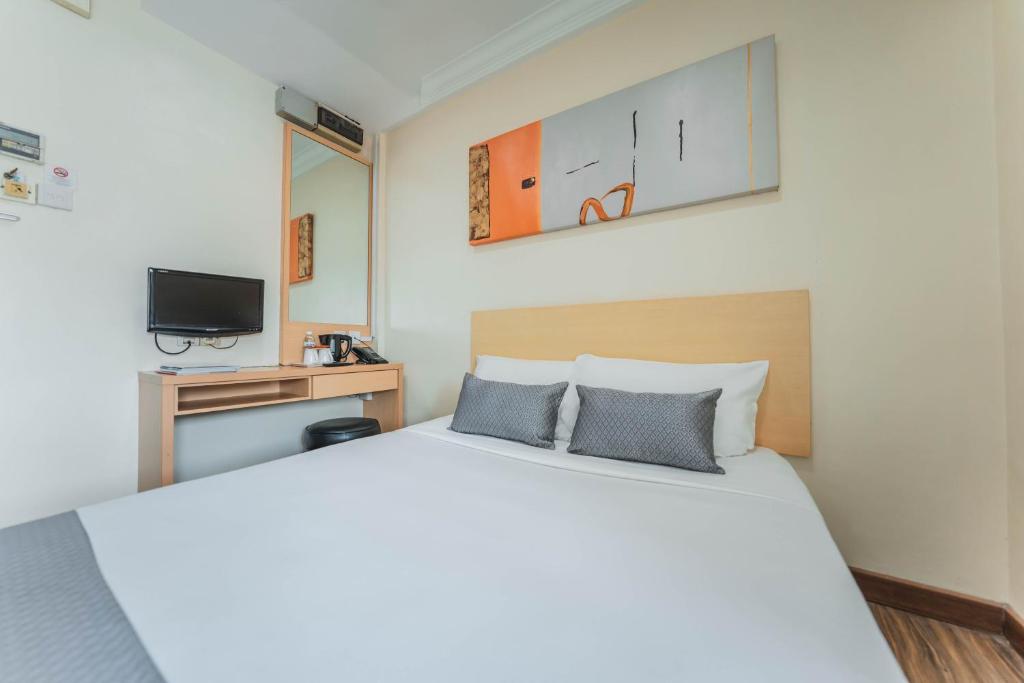 Hotel 81 Joy photo