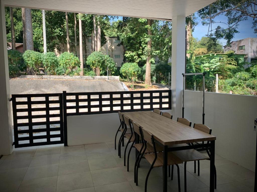 Island House Rentals 26 photo